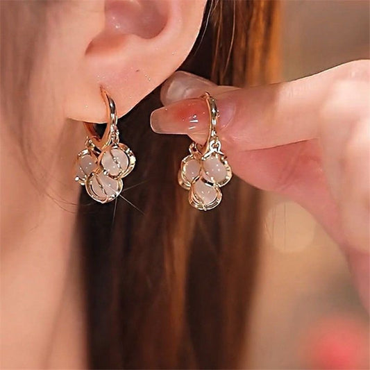 キャッツアイバックルショートピアス