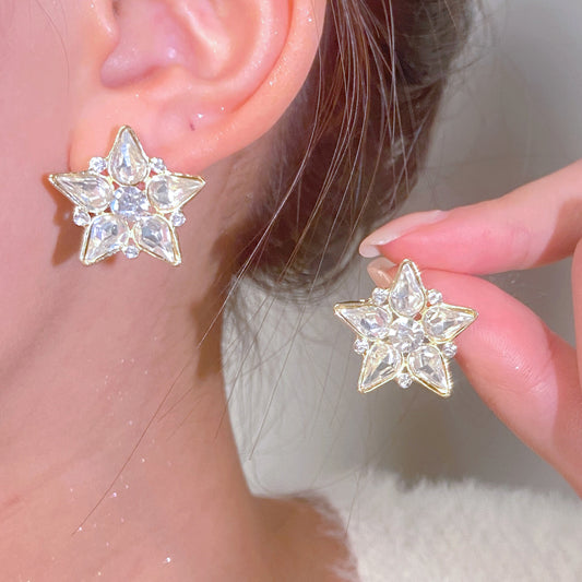 女性用のシンプルな五芒星ジルコン スタッド ピアス