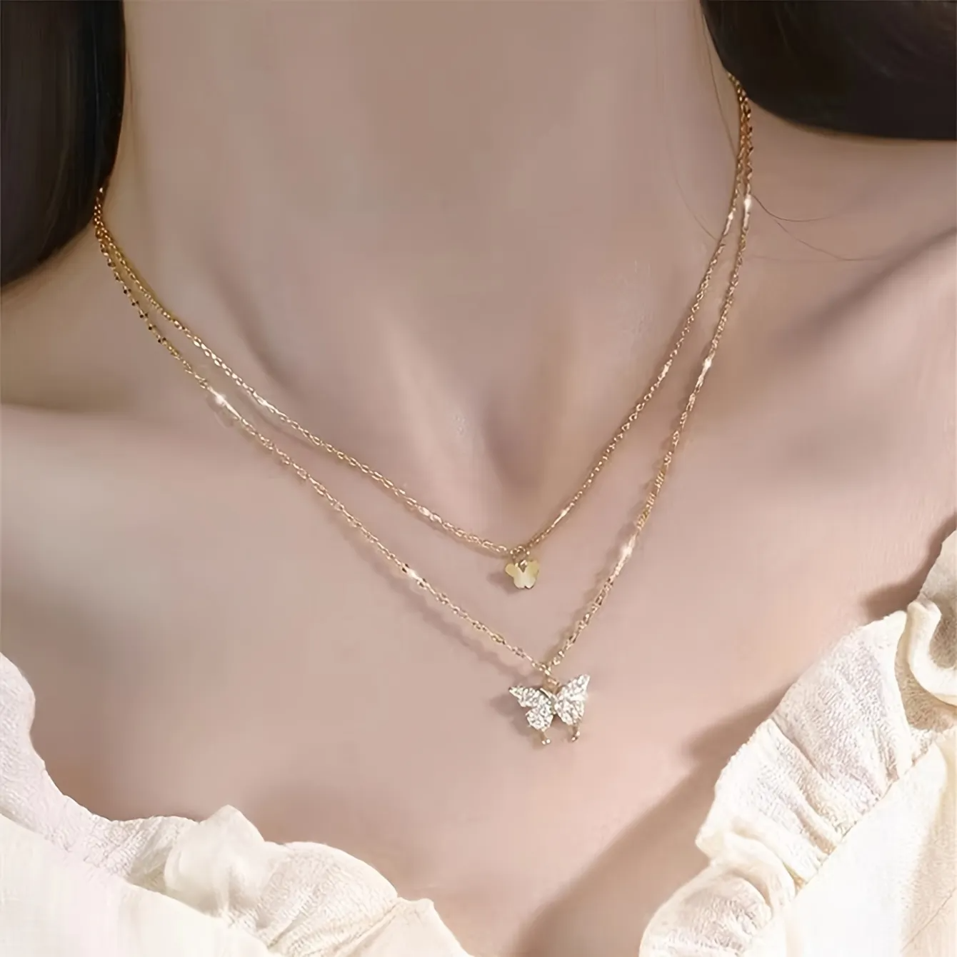 エレガントな蝶々ダブルレイヤーネックレス